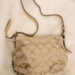 Like New Coach large crossbody convertible to hobo